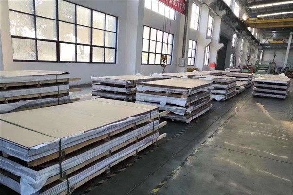 隨著工業(yè)發(fā)展對技術(shù)和質(zhì)量的要求越來越高，321不銹鋼板的應(yīng)用范圍和市場需求將不斷擴(kuò)大